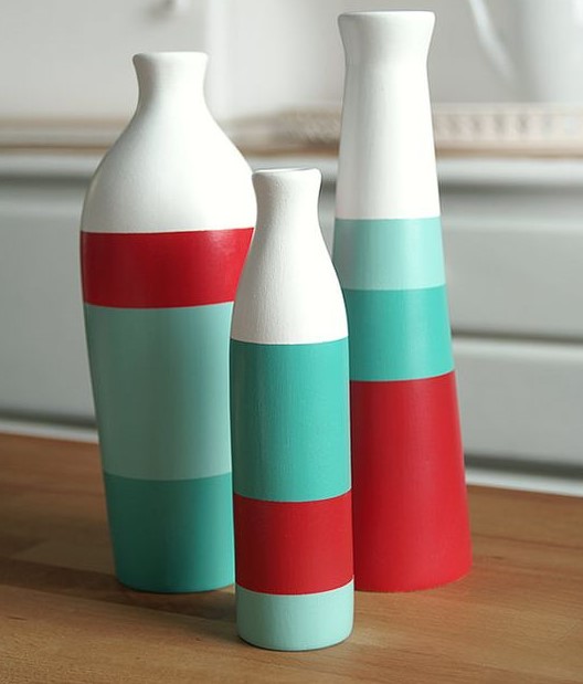 ¿como convertir botellas usadas en jarrones decorativos?