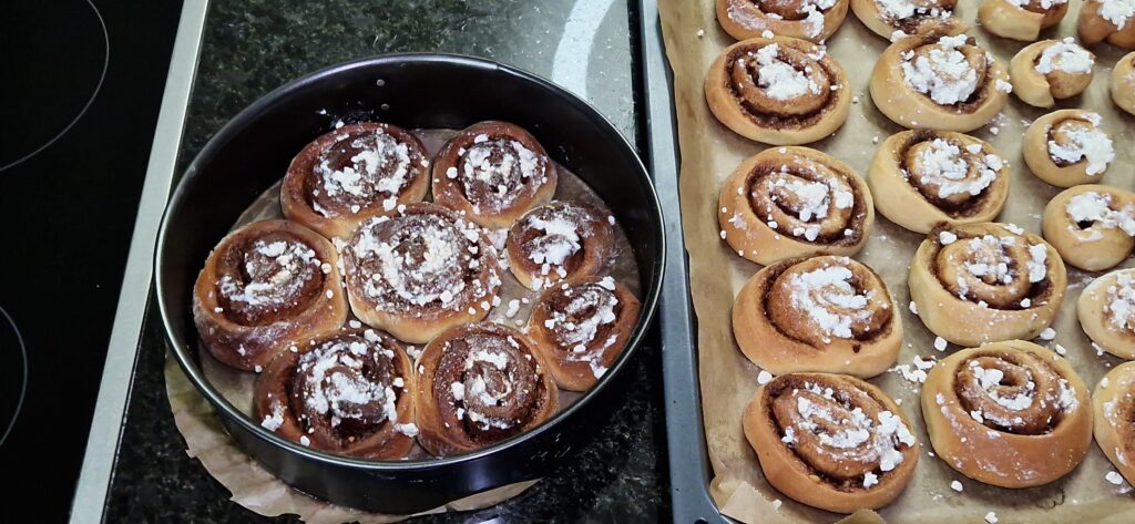Best-Cinnamon-Rolls-Recipe-at-home